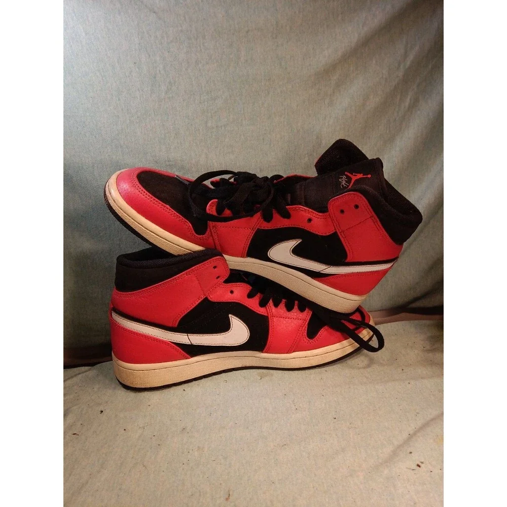 Nike Air Jordan 1 Retro Mid Infrared 23 Black Size 8.5 Sneakers Shoes 554724-061